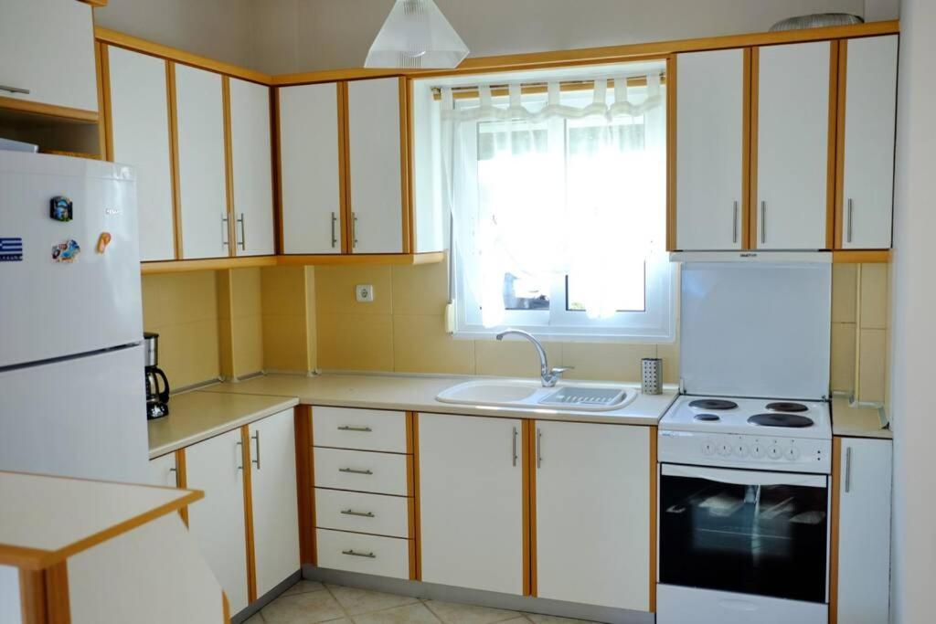 Petra'S House Villa Полихроно Екстериор снимка